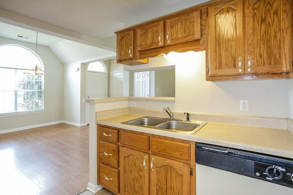 1472 S Goodlett Grove Cv - Photo 7 of 15