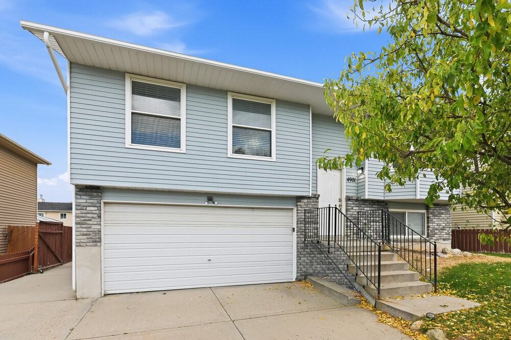 4901 W Banquet Ave - Photo 4 of 17
