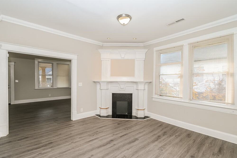 1457 Wadley Ave - Photo 4 of 25
