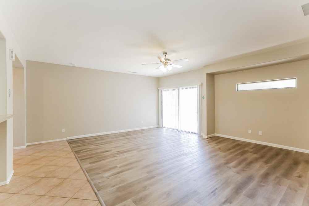 5329 W Grove St - Photo 4 of 16