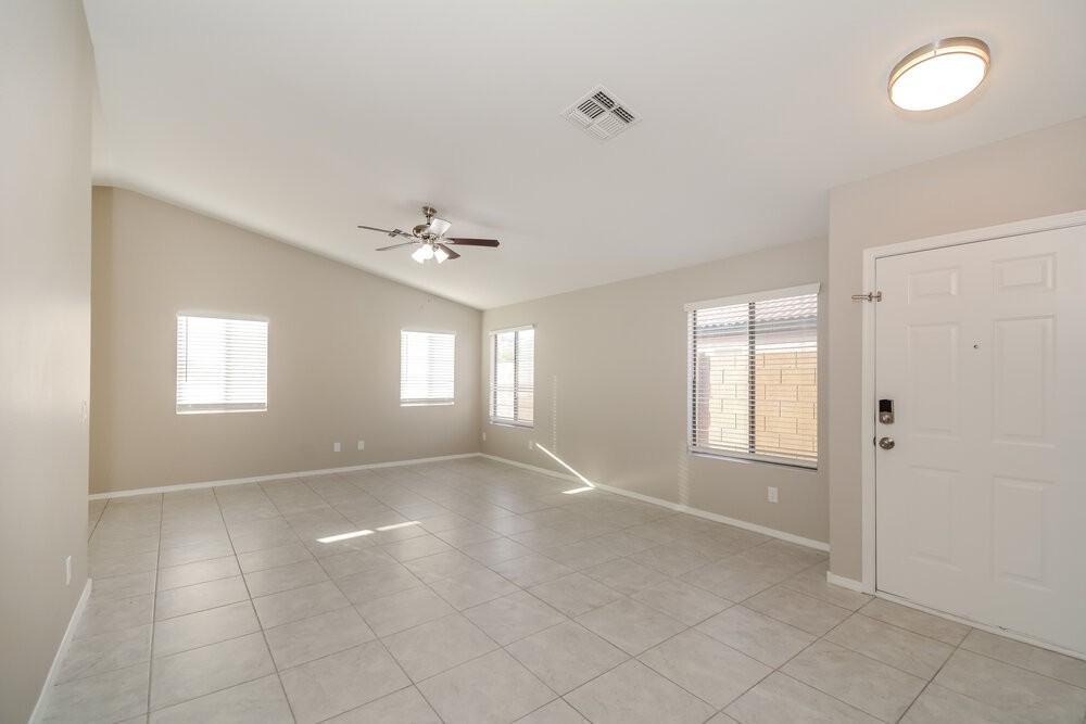 16731 N 113th Ave - Photo 4 of 16