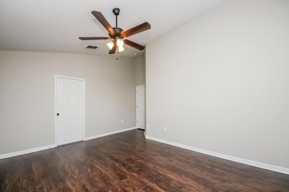 4633 Eagle Peak Dr - Photo 7 of 16