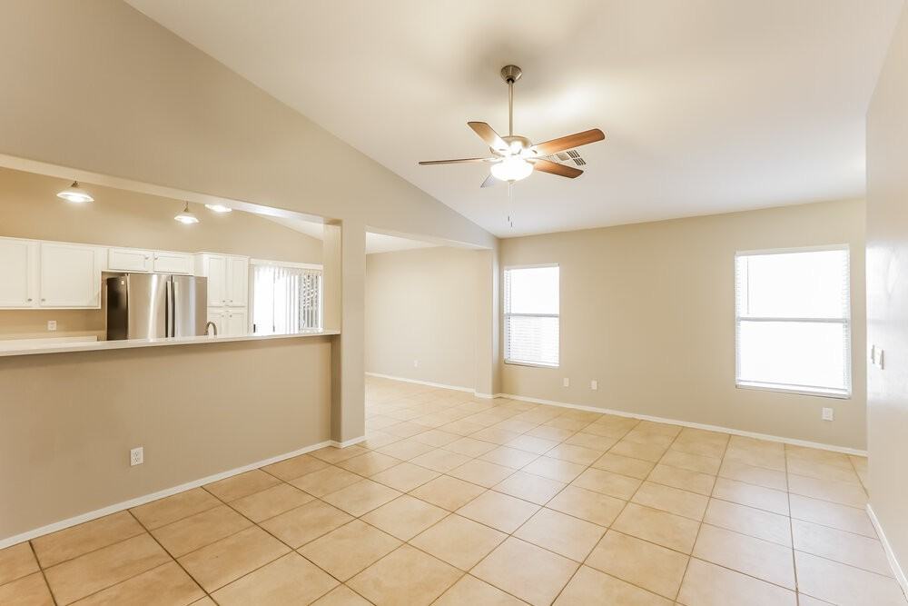 13301 N 123rd Ln - Photo 4 of 16