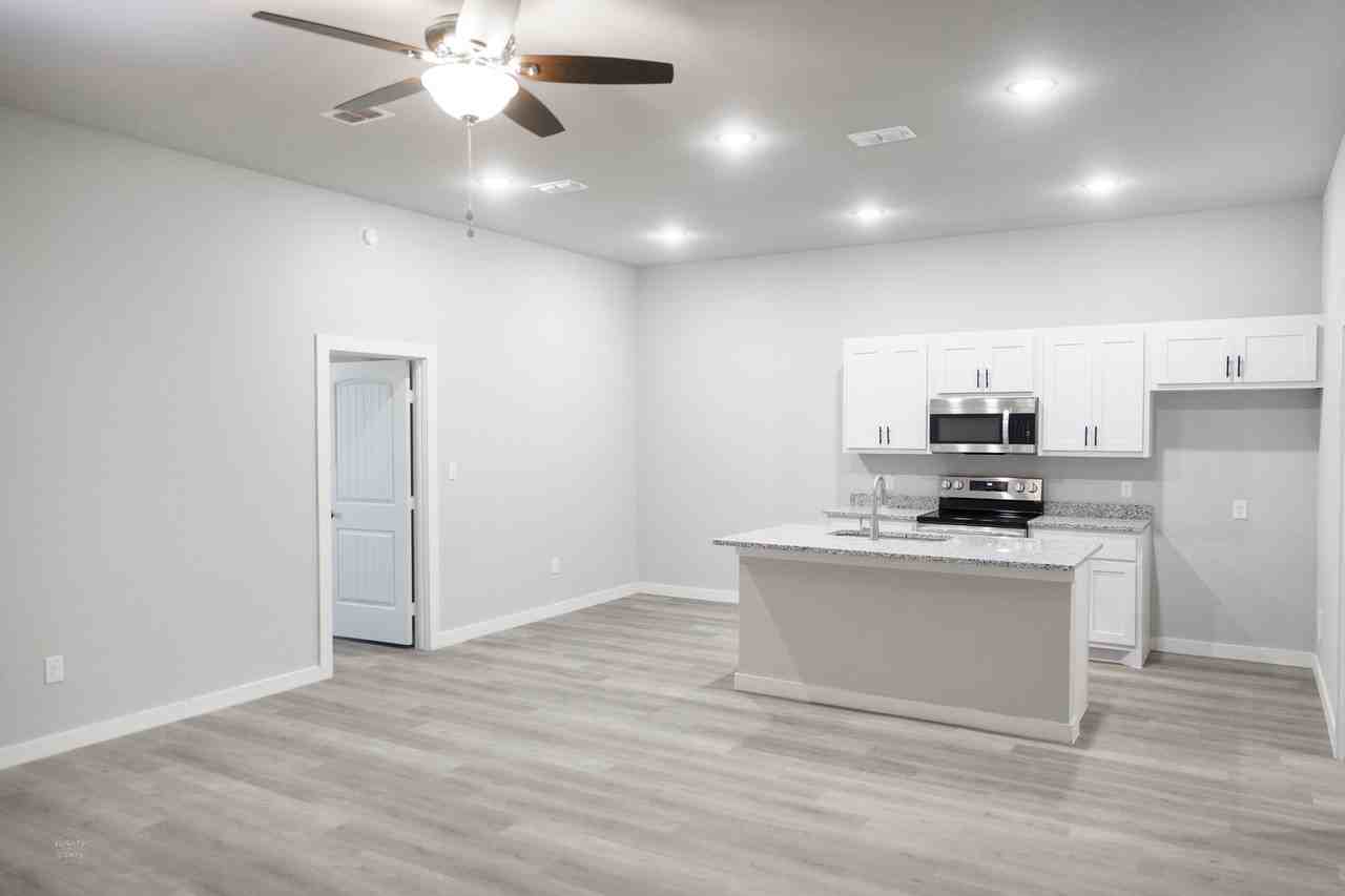 2720 Roman Ln - Photo 5 of 17