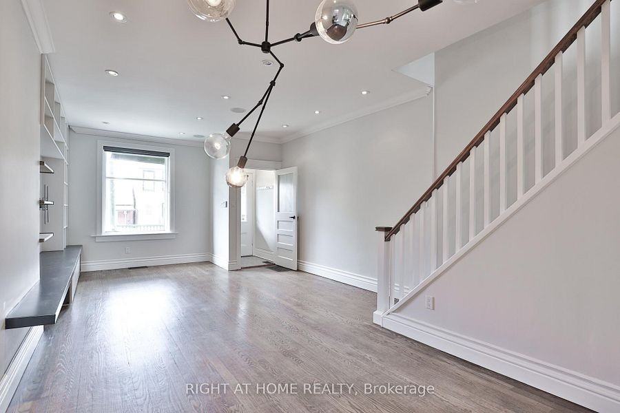 119 Manning Avenue - Photo 5 of 19