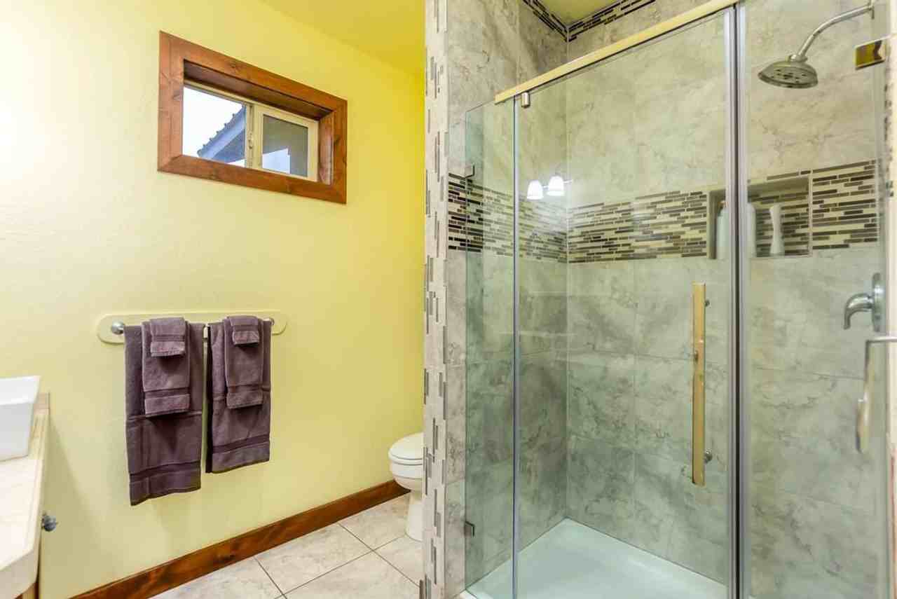 1018 Nw Ogden Ave #1330990P - Photo 7 of 23