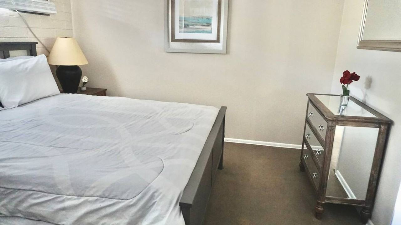 115 S St #1513962P - Photo 3 of 18