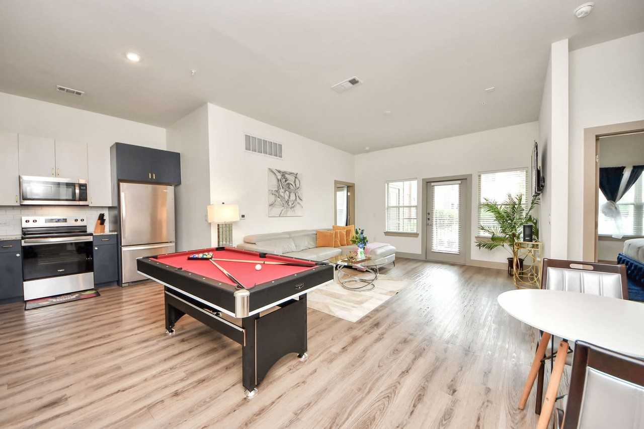 18210 Park Row Dr #1604274P - Photo 2 of 32