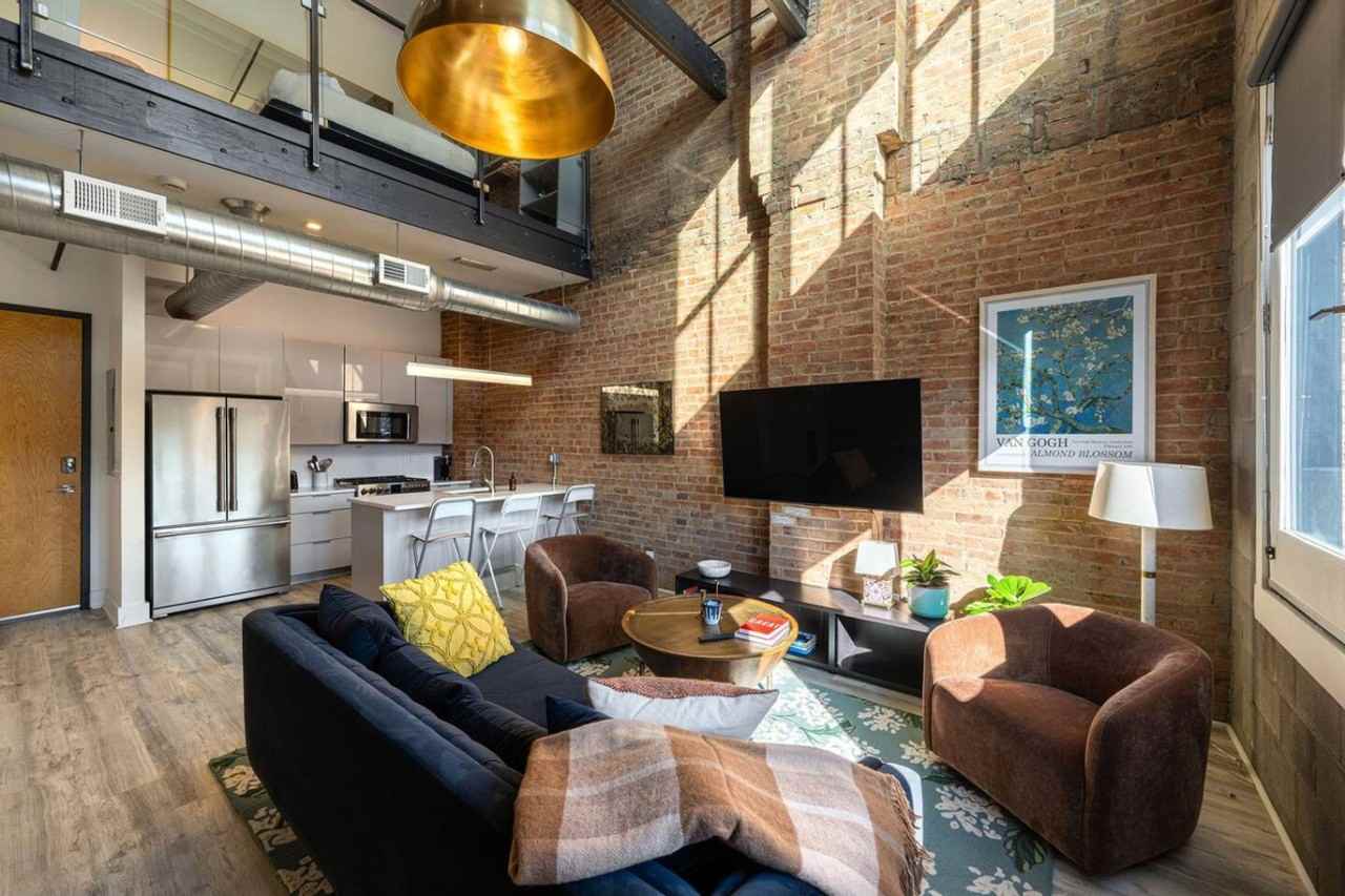 1710 Elm St #1644149P - Photo 3 of 35