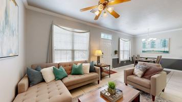featured image of Forest Ridge Dr