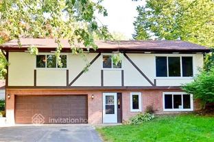 284 Dupont St - Photo 1 of 1