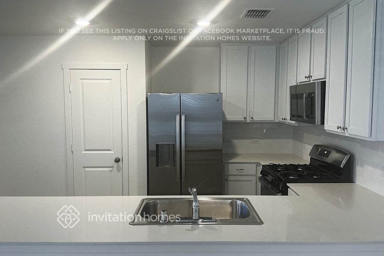 5058 Volunteer Dr - Photo 6 of 16