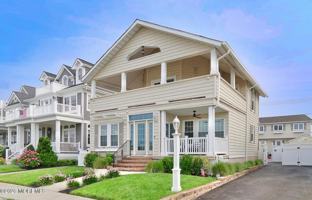 featured image of 110 5th Ave