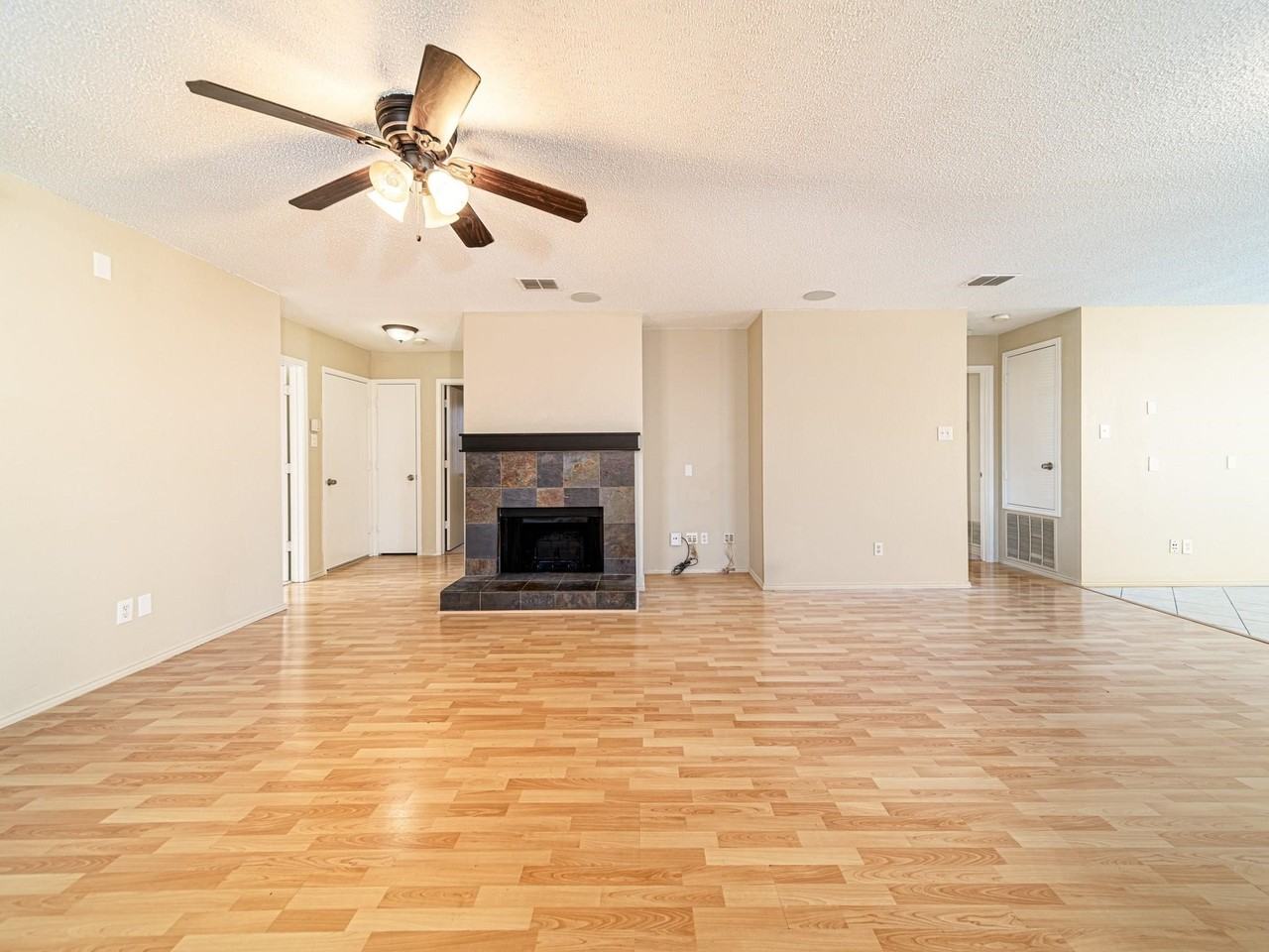5408 Devils River Dr - Photo 5 of 27