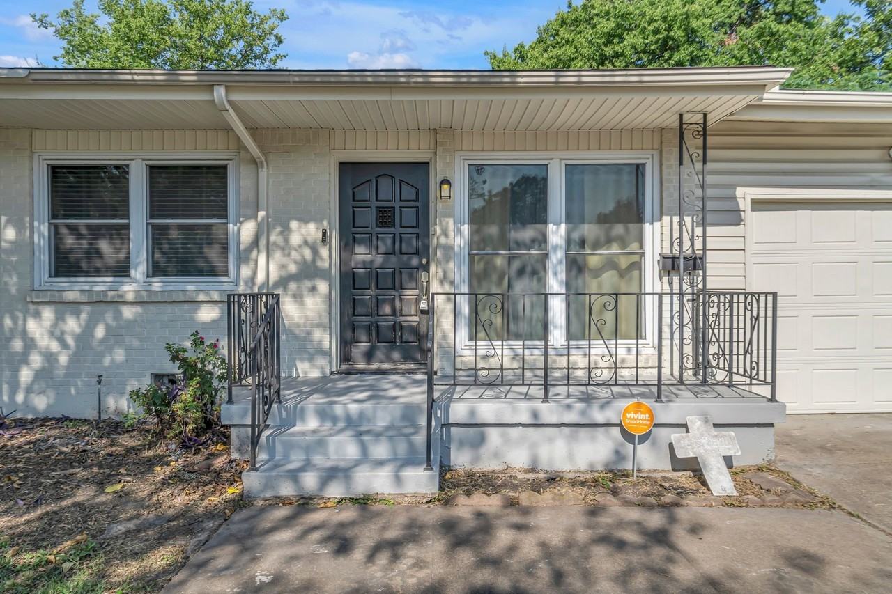 9621 Rustown Dr - Photo 4 of 28