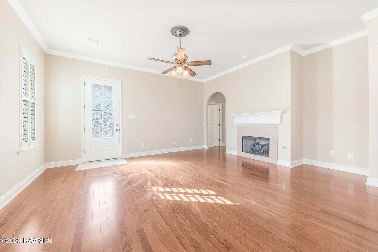 123 Pettigrove Dr - Photo 6 of 25