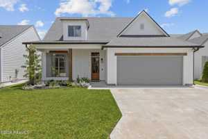 featured image of 219 Harvest Creek Ln