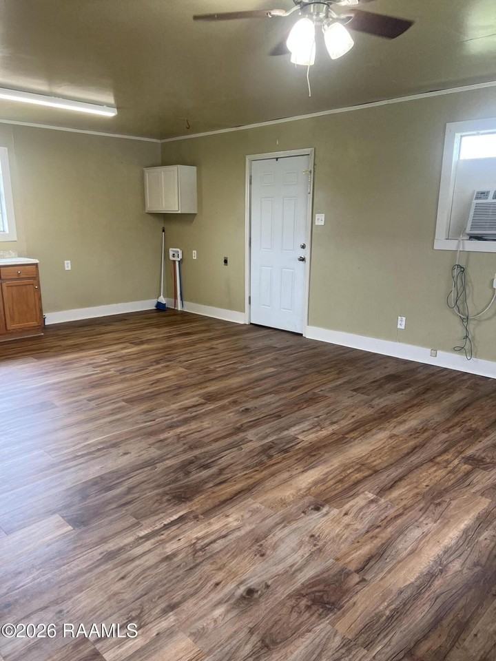 866 Mouton Rd #4 - Photo 4 of 9