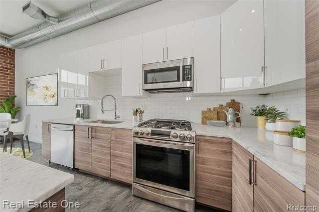 211 E 9 Mile Rd #204 - Photo 5 of 37