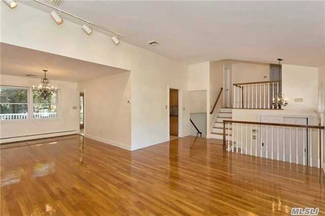 10 Roger Dr - Photo 3 of 18