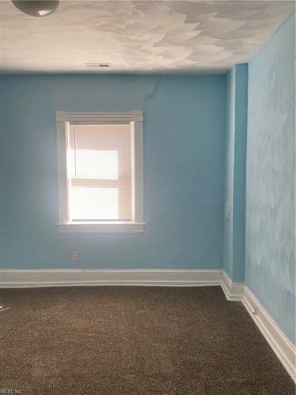 410 Chestnut St - Photo 4 of 5