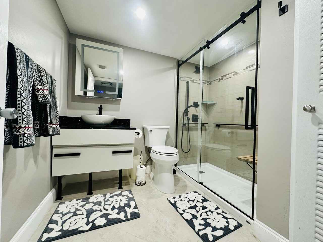 902 Villa Cir - Photo 4 of 48