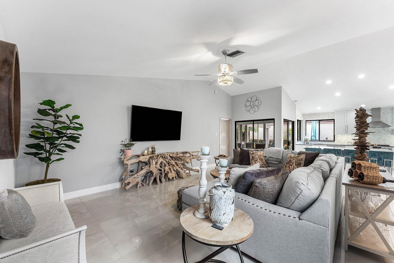 1417 Nw 26th Ave - Photo 6 of 48
