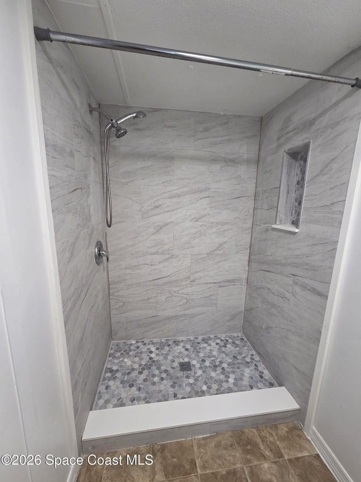 4439 Utica Cir - Photo 3 of 11