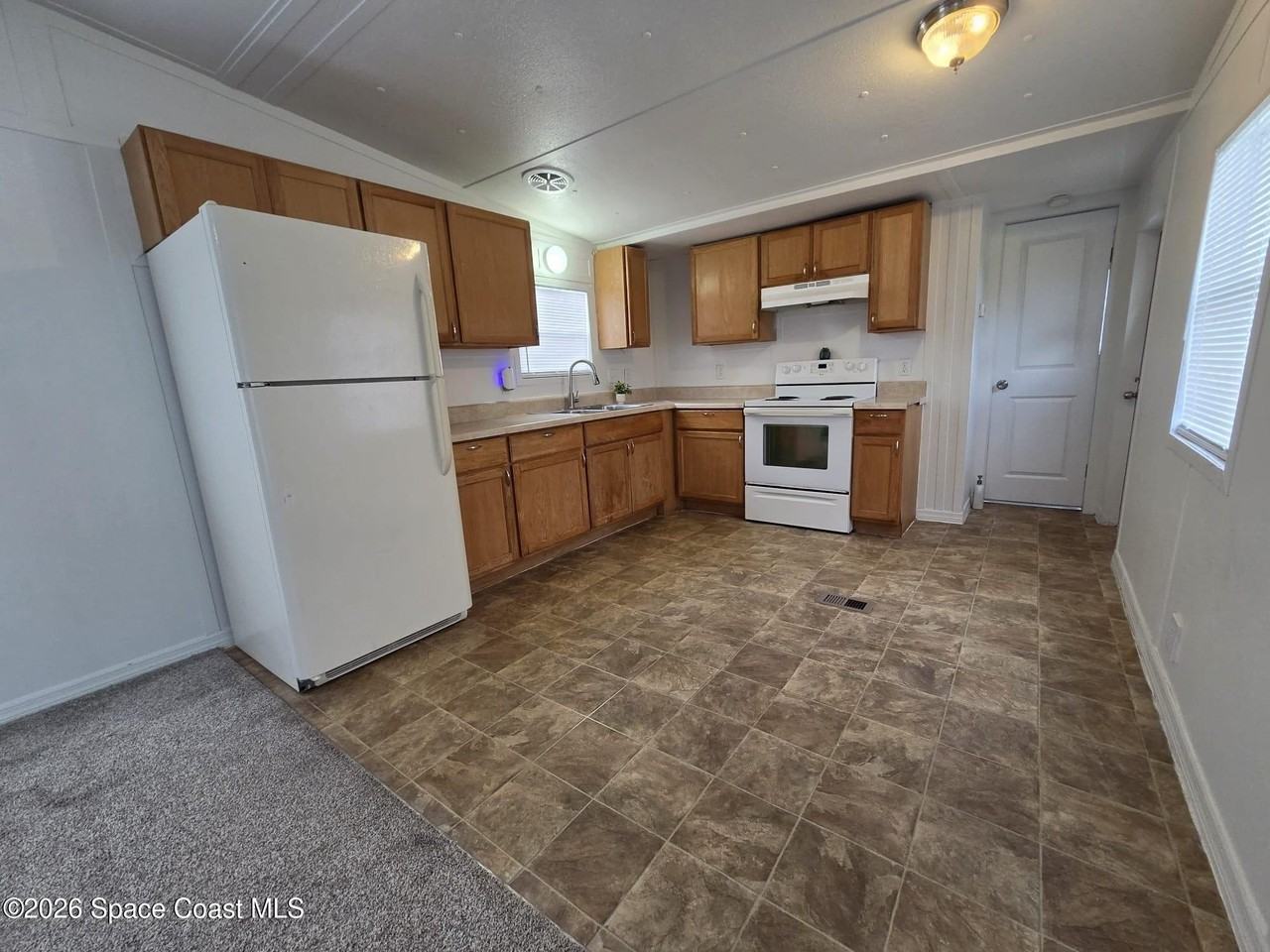 4439 Utica Cir - Photo 6 of 11