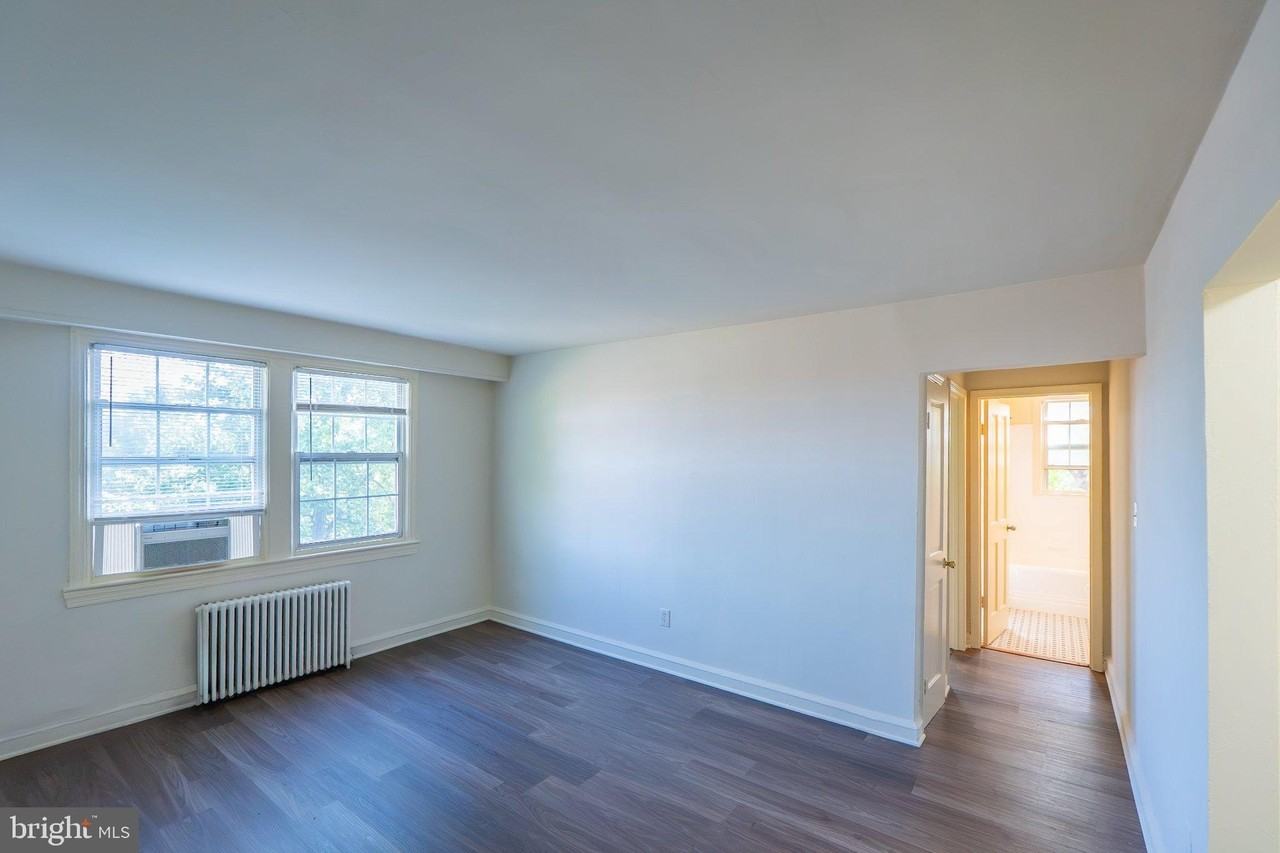 205 Elmira St Sw - Photo 4 of 10