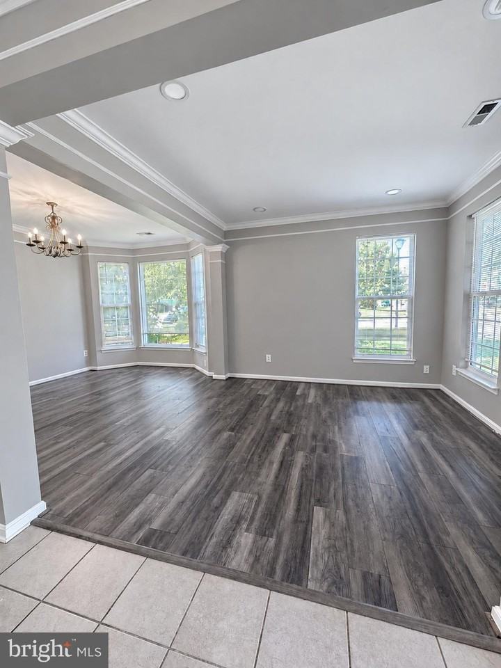 9110 Panther Falls Way - Photo 4 of 28