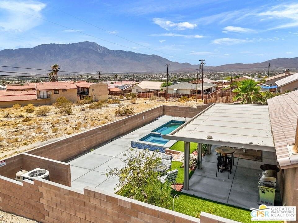 67365 Desert View Ave - Photo 4 of 47