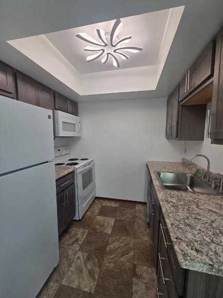 9538 Hyde Park Drive #D - Photo 5 of 12