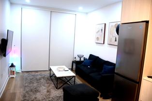 86 Dundas Street East - Photo 1 of 1