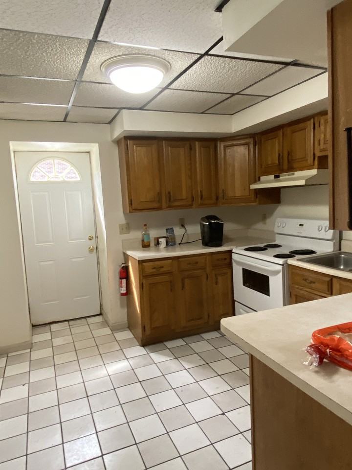 31 S Williams St #1 - Photo 3 of 8