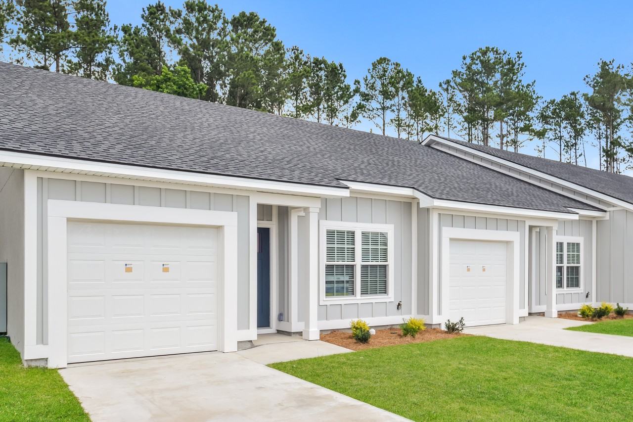 1080 Walker Point Way - Photo 7 of 25