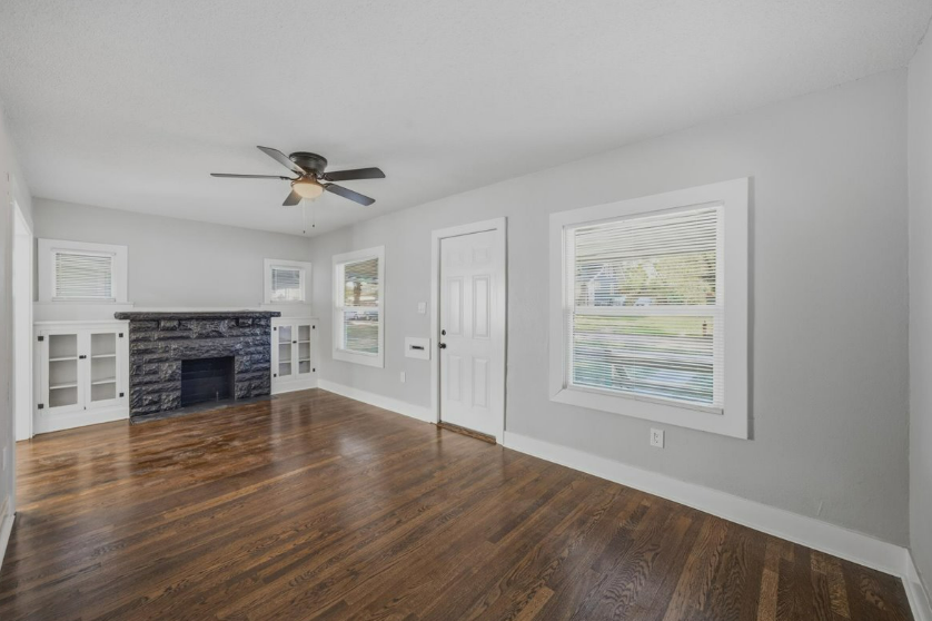 4223 Agnes Ave - Photo 3 of 10