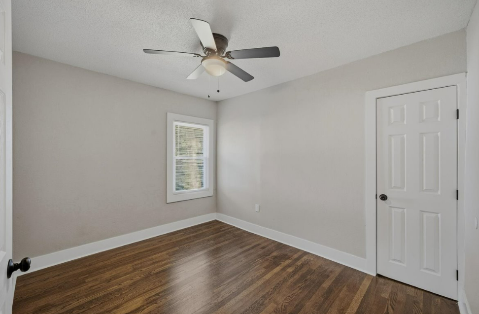 4223 Agnes Ave - Photo 6 of 10