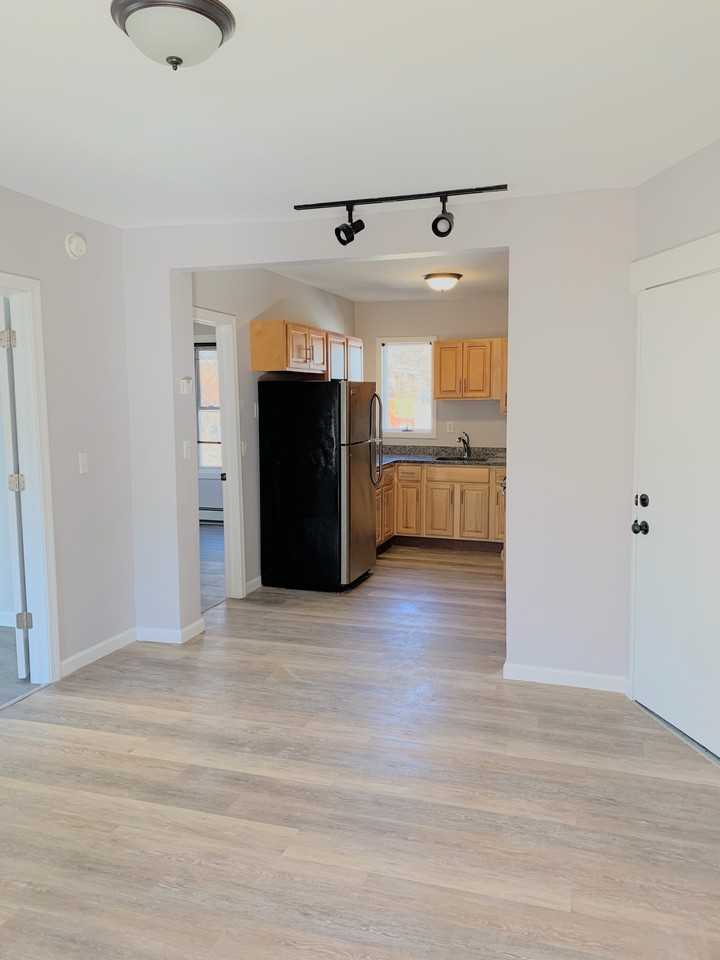 52 Lawlor St #2S - Photo 3 of 14