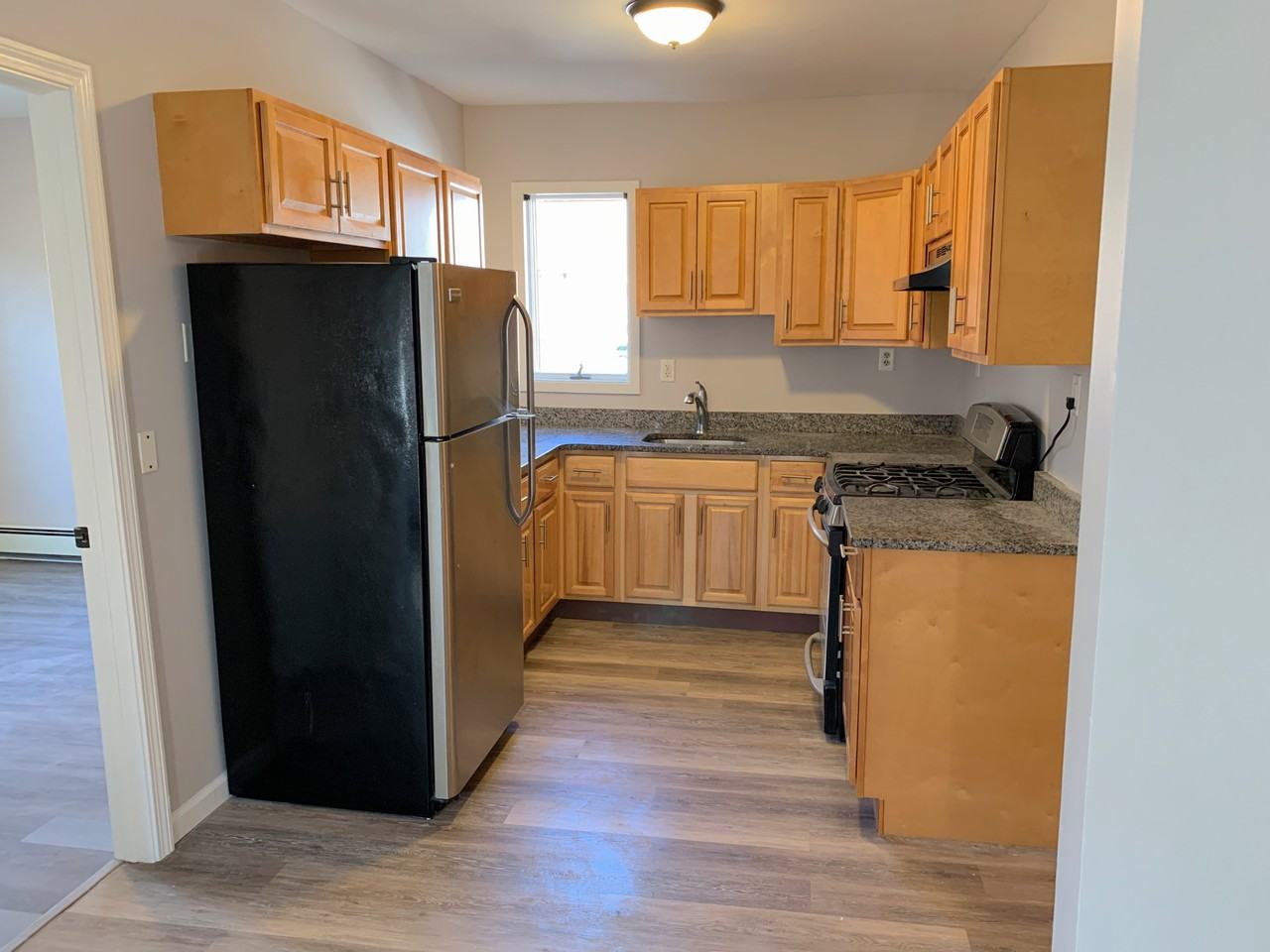 52 Lawlor St #2S - Photo 4 of 14