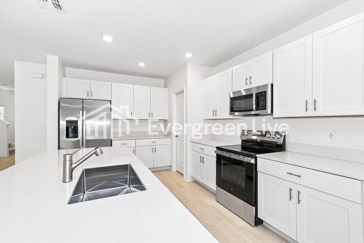 10162 Elderflower Dr - Photo 4 of 15