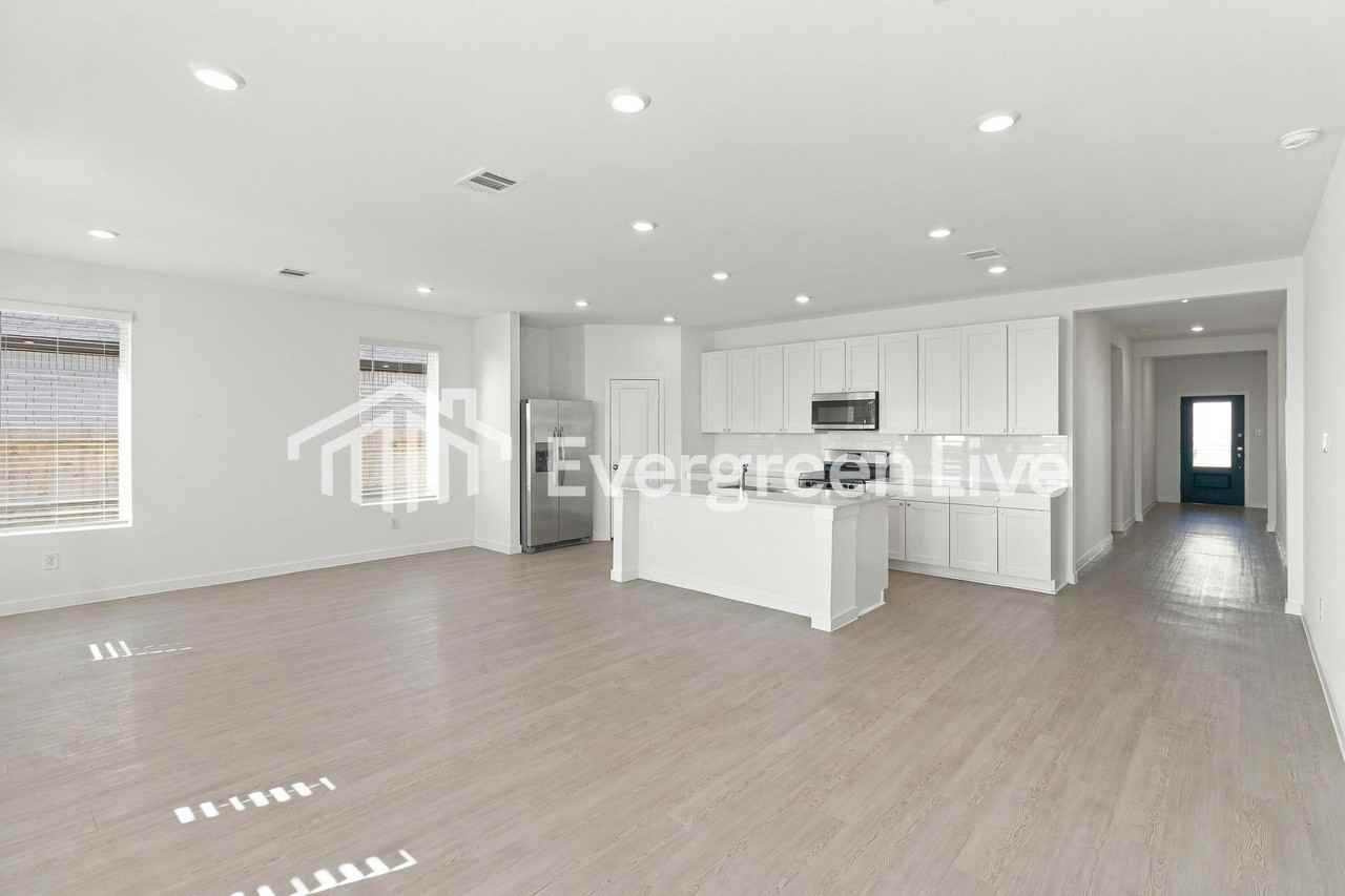 7935 Morganite Mist Dr - Photo 4 of 15