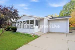 featured image of 215 Ricks Ave