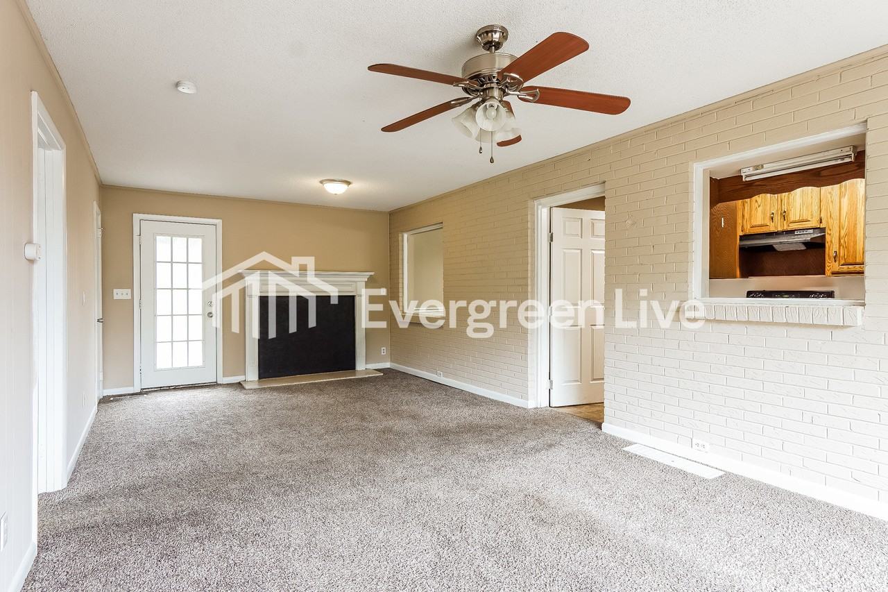 109 Pinecrest Rd - Photo 3 of 15
