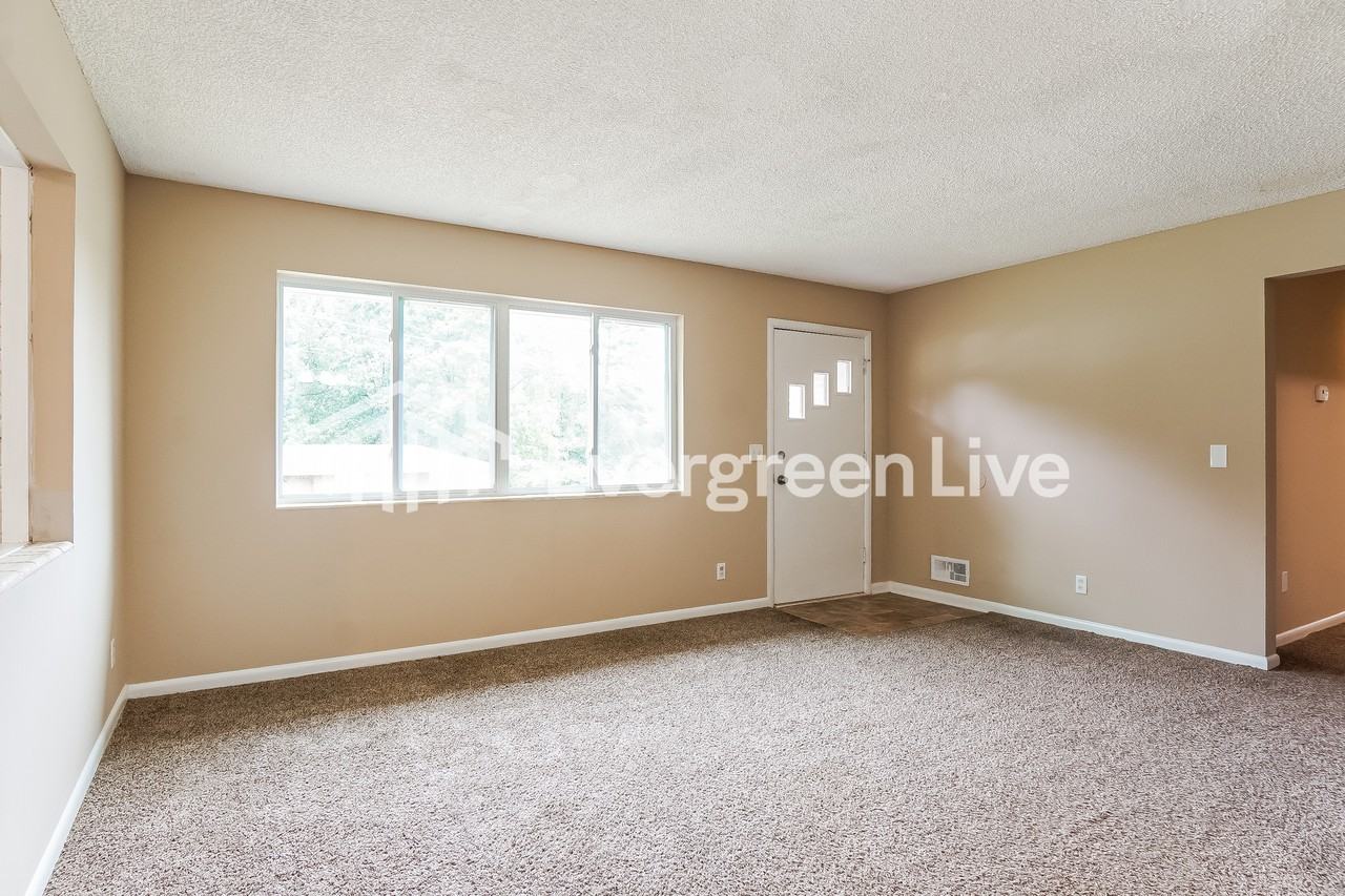 109 Pinecrest Rd - Photo 7 of 15