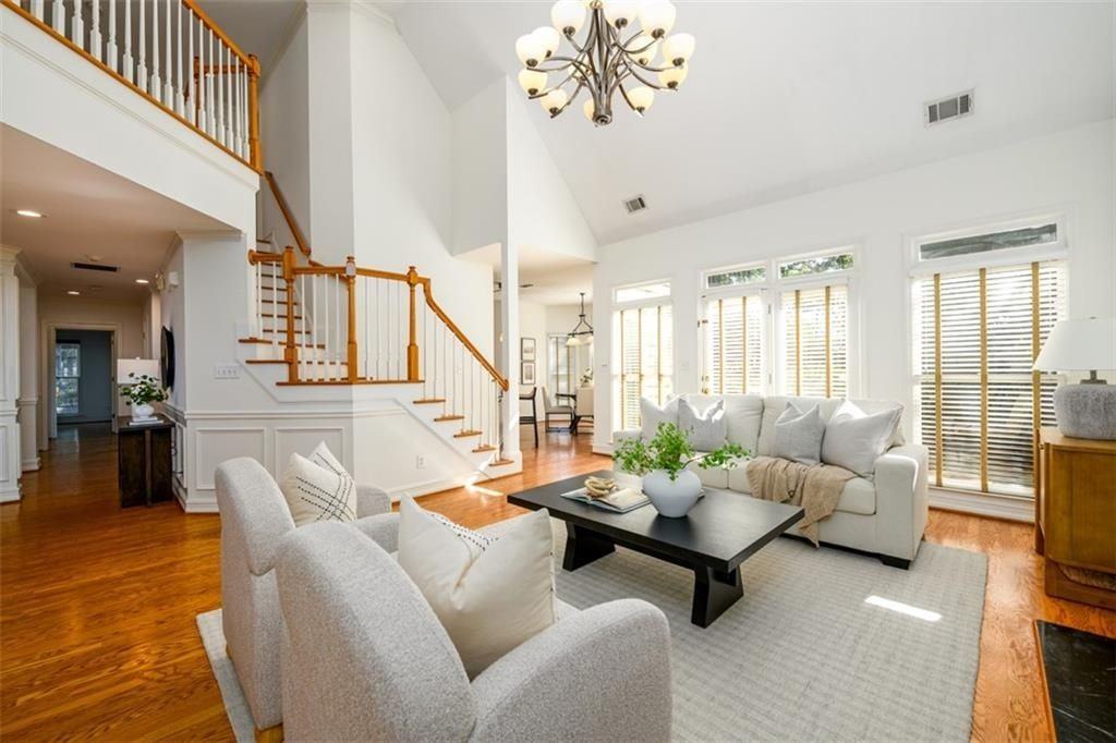 1560 Oak Park Cv - Photo 6 of 28