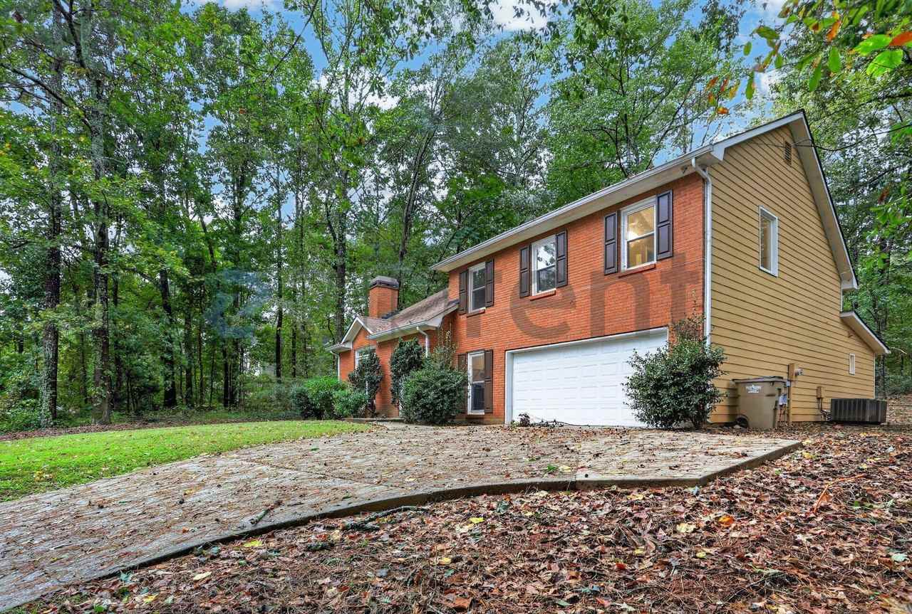 7715 Wethersfield Dr - Photo 2 of 34