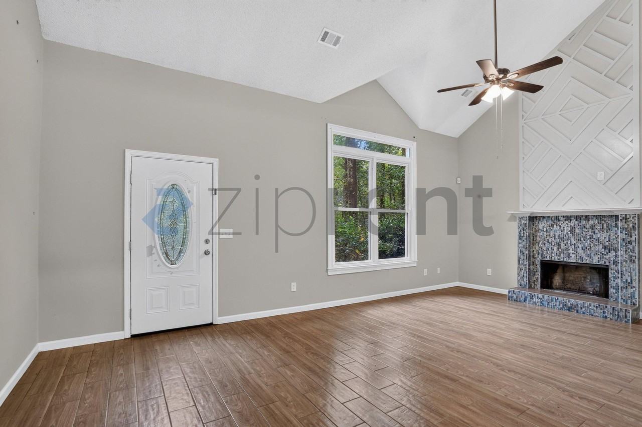 7715 Wethersfield Dr - Photo 5 of 34