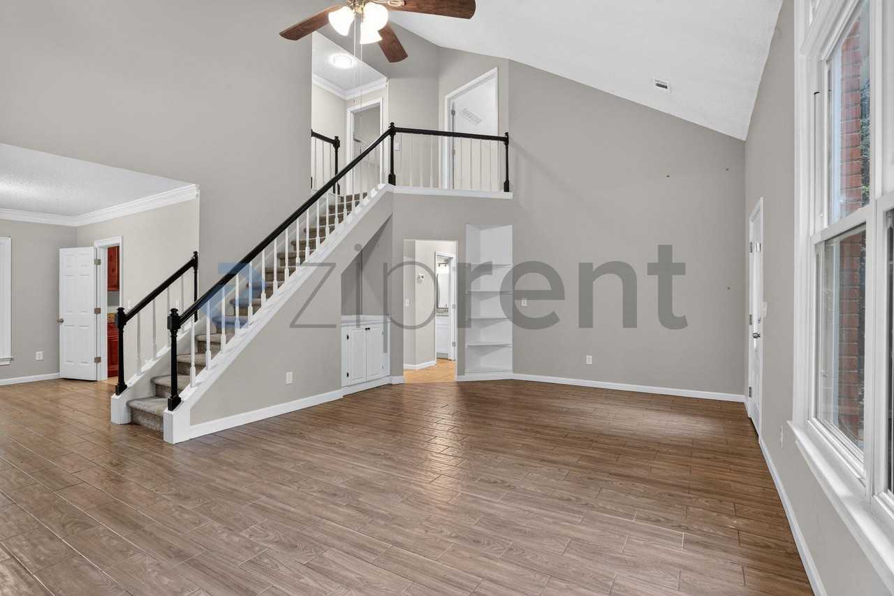 7715 Wethersfield Dr - Photo 7 of 34