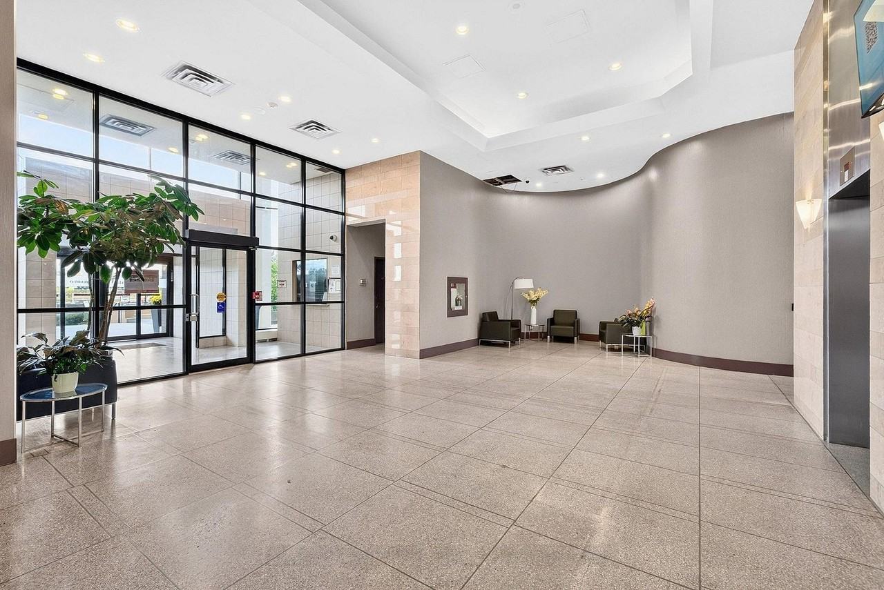 797 Don Mills Road #804 - Photo 7 of 15